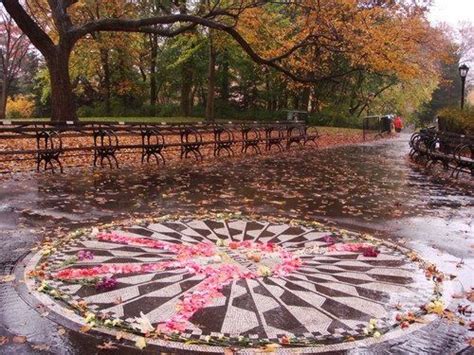 Strawberry Fields Memorial Of John Lennon Central Park Ny In