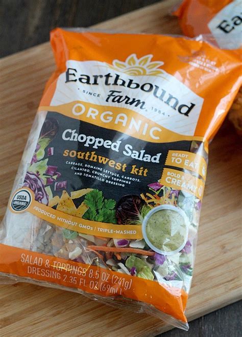 Maybe you would like to learn more about one of these? Southwest Chopped Salad with Blackened Chicken - Dash Of Evans
