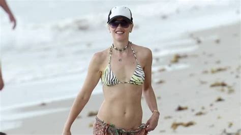 Stars Video Gwen Stefani Im Bikini Prosieben