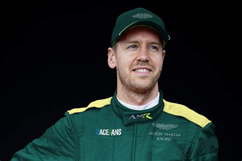 Die briten wollen die spitze angreifen und setzen auf die erfahrung und den weiter vorhandenen siegeshunger des deutschen. RaceFans image: How Sebastian Vettel could look as an ...
