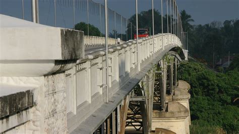 Lake pontchartrain causeway merupakan jembatan terpanjang di amerika serikat dengan 2 jembatan paralel yang berdiri di atas danau pontchartrain. Sejarah Pembinaan Jambatan Sultan Iskandar Di Kuala ...