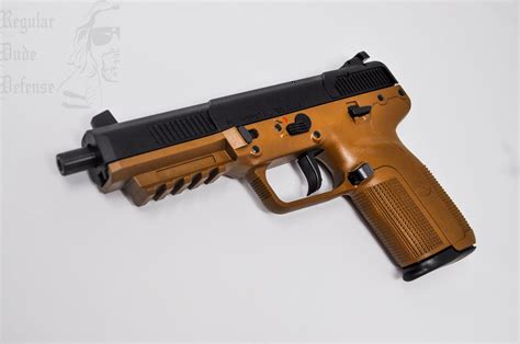 FN Five-seveN -Custom- Regular Dude Defense