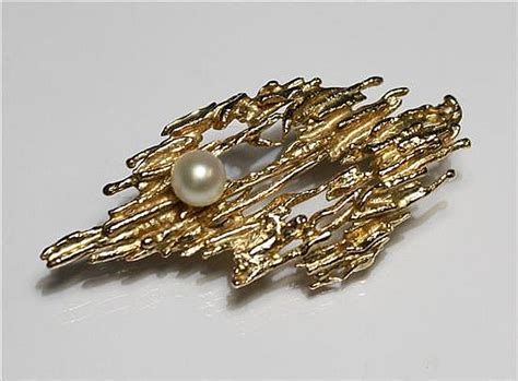 Lot A 9ct Gold And Pearl Bark Effect Brooch 1970s The Open Bark