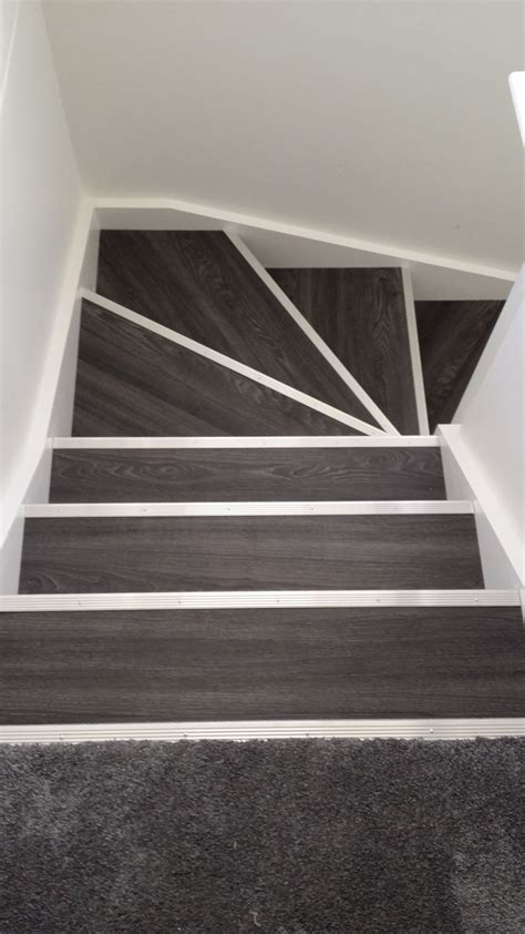 The horizontal projection to the front of a tread where most foot traffic frequently occurs. Nice Vinyl Stair Treads For Modern Completed Room Ideas ...