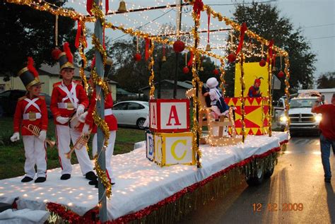 Pin On Christmas Float