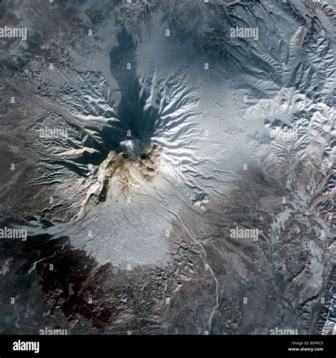Shiveluch Volcano In Russia Hi Res Stock Photography And Images Alamy