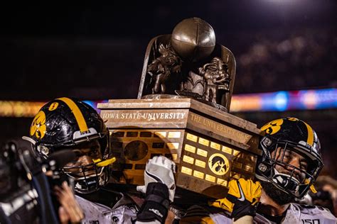 Iowa Continues Cy Hawk Success For Fifth Straight Year The Daily Iowan