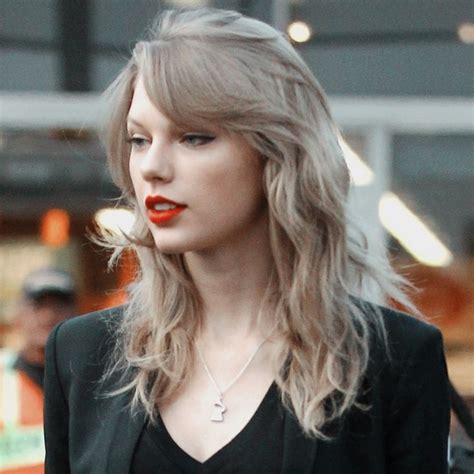 Taylor Swift Red Era Icons Swiftitude Taylor Swift Red Lipstick