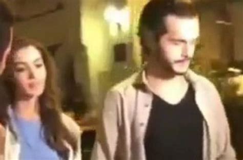 Aşk bitti ama takibe devam! Alperen Duymaz ve Burcu Özberk el ele