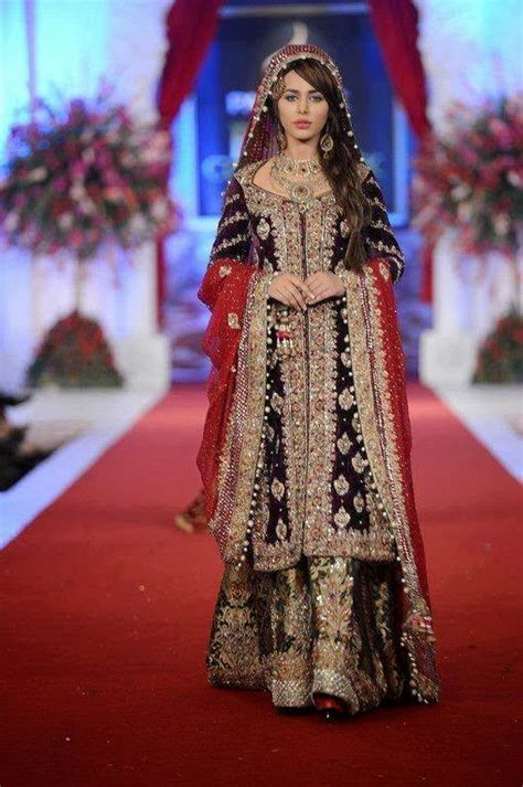 Pakistani Dulhan Dulha Dresses 2018 Pictures