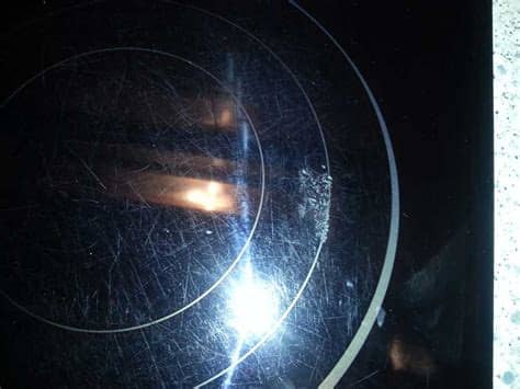 Manten el resto de los electrodomésticos. Cocina Vitrocerámica Teka TR633 con cristal roto