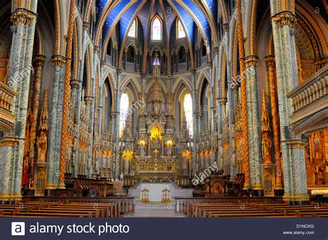 À l'intérieur, on admirera la finesse des boiseries sculptées en acajou par philippe parizeau et les. Notre Dame Cathédrale basilique catholique romaine Ottawa ...