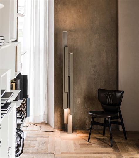 We sock a huge range of floor lamp styles like uplighters, mother & child lamps, tiffany floor lamps and much more. Buy Manhattan Floor Lamp Online in London, UK | Denelli Italia