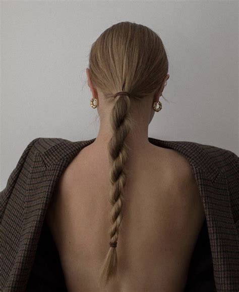 Basic aesthetic hairstyles, aesthetic hairstyles for medium hair page 1 line 17qq com. 🕊 on Twitter in 2021 | Hair styles, Aesthetic hair, Hair
