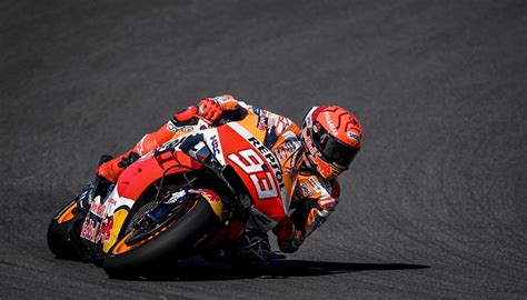 El neerlandés max verstappen persiguió de cerca al británico, y aunque lo rebasó por momentos, no pudo arrebatarle la victoria en portugal. Marc Márquez partirá sexto este domingo en el Premio de Portugal de MotoGP