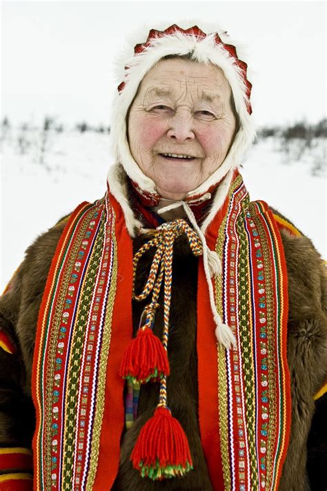 sami woman beautiful world beautiful people folk clothing lappland folk costume indigenous