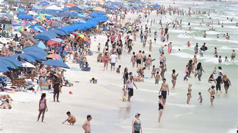 Florida Tourism Numbers Plummet By Over 60 Percent In Second Quarter