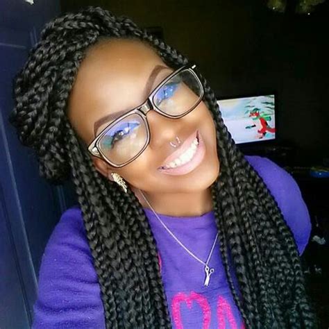 Knotless box braids vs box braids featuring what they are, how to knotless braids, cost, maintenance, differences and 15 knotless box braids hairstyles. 65 Box Braids Hairstyles for Black Women