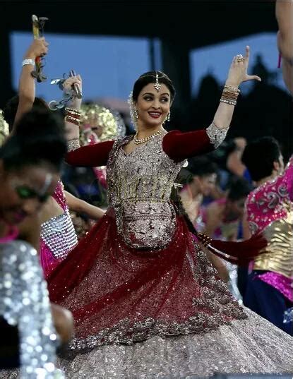 Aishwarya Rai Bachchan Stuns The Audiences At Isl Opening Ceremony