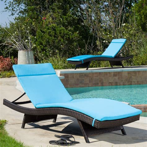 While the chaise lounge was originally an indoor chair, today it brings outdoor relaxation to mind. Soleil Outdoor Water Resistant Chaise Lounge Cushion - GDF ...