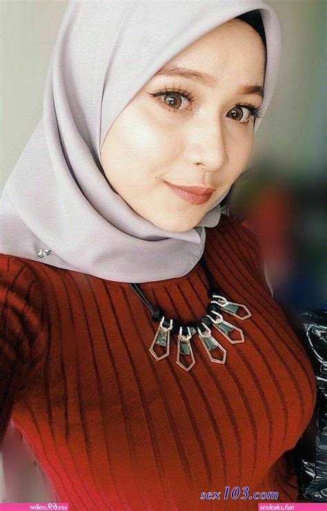 Jilbab Bahenol Pamer Meki Sex Leaks