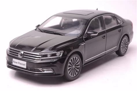 118 Diecast Model For Volkswagen Vw Passat 2016 Black Alloy Toy Car