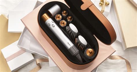 The dyson airwrap™ styler harnesses an aerodynamic phenomenon called the coanda effect. The Dyson Airwrap Holiday Edition | The Beauty Desk Malaysia