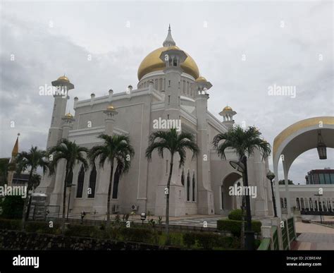Sultan Omar Ali Saifuddin Mosque In Bandar Seri Begawan Brunei Stock