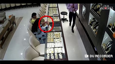 Women Shoplifters Captured On Cctv Youtube