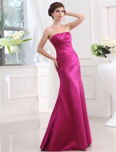 find the best prom dress for an hourglass figure tips