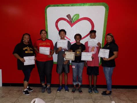 Minnie's food pantry is a food program serving healthy meals and offering educational resources to those in and around plano. Collie J. Nicholson chapter members volunteer at Minnie's ...