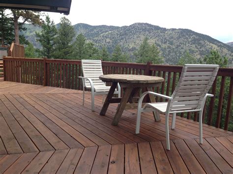 Meanwhile the brighter one is for the inner area. Deck Stain Color Ideas | Deck stain colors, Deck colors ...