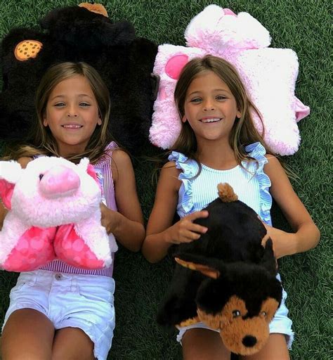 Ava Marie And Leah Rose Clements Twin Girls Photography Cute Twins