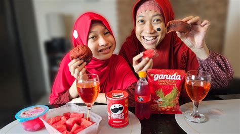 Buka Puasa Makan Warna Merah Mbak Kunyit Sakit Loh Aqilla Pergi Ke Mall 😄 Asti Kunyit Eps