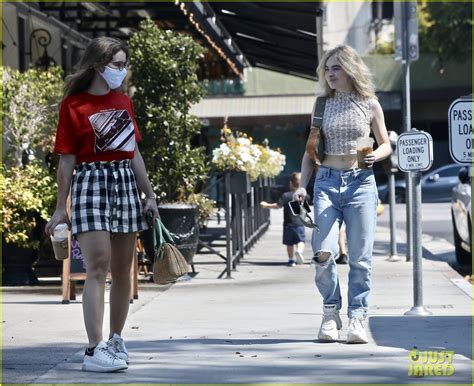 Sabrina Carpenter Gets Lunch With A Fellow Disney Star Photo 4475668