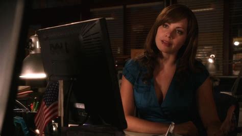 Smallvilles Erica Durance Returning To The Cw As Lois Lane