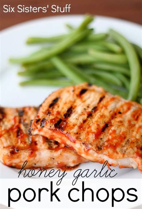 Pat pork chops dry with paper towels, then coat both sides with oil. 31 best Thin pork chop recipes images on Pinterest | Cook ...