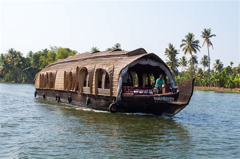 Houseboat Heaven Cruising The Backwaters Of Kerala Best Yoga