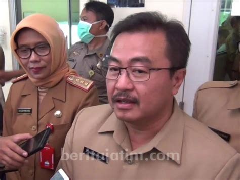 Di sini saya berbagi apa isi kontrak kerja saya di perancis dan berapa gaji yang saya dapatkan selama training period dan bagaimana saya dapatkan pekerjaan. Pasien Terduga Terjangkit Virus Corona di RSUD Dr Soetomo ...