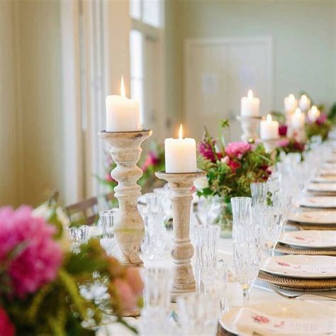 From the latest styles of dining room tables to bar stools, ashley homestore combines the latest trends with technology to give you the very best for your home. Elegant Dining Room Table Centerpieces Ideas - Buungi.com