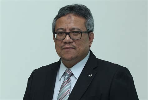 Datuk (dr) aminar rashid salleh has been appointed as director to the board of uitm holdings sdn bhd on 1 may 2019. Aminar Rashid ucap selamat tinggal kepada Perodua - Bisnes
