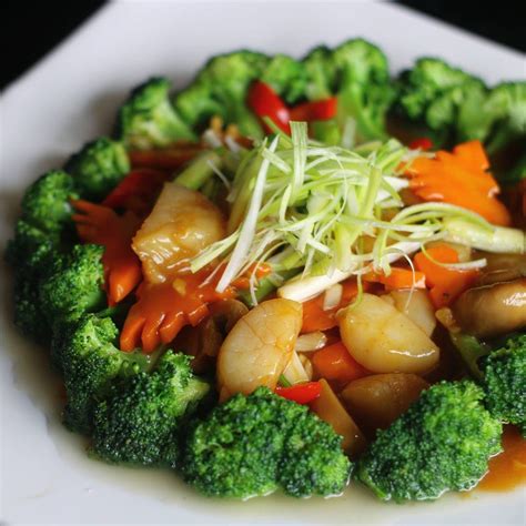 Mulai dari sayur asem jakarta, sayur asem kangkung hingga sayur asem kuning dapat menjadi inspirasi menu untuk buka puasa ramadhan 2021. 8 Menu Sayur dan Buah-Buahan Enak di Restoran Jakarta