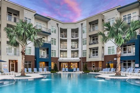 Luxury Apartments In Orlando Fl Amenities Solstice
