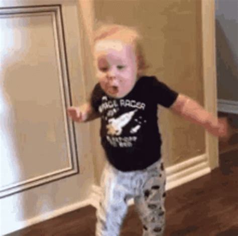 Baby Cute GIF Baby Cute Running Discover Share GIFs Jack Sparrow Gif Gif Lindos