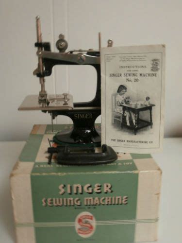 antique toy miniature singer sewing machine 1950 s model no 20 original w box sewing machine
