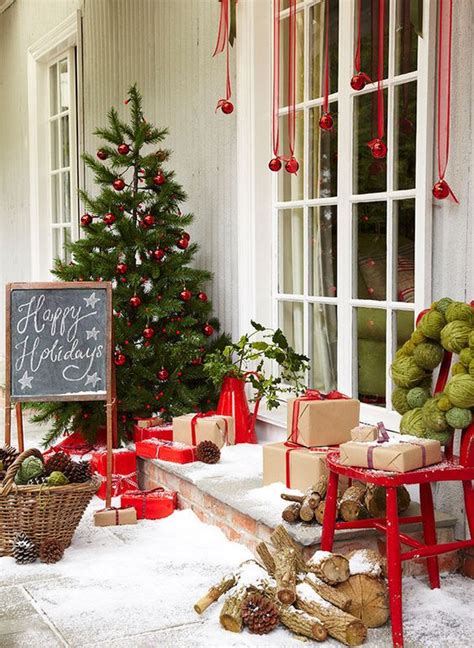 68 Comfy Rustic Outdoor Christmas Décor Ideas Digsdigs