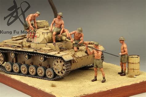 35141 German Tank Crew “afrika Korps” Kung Fu Model Miniart