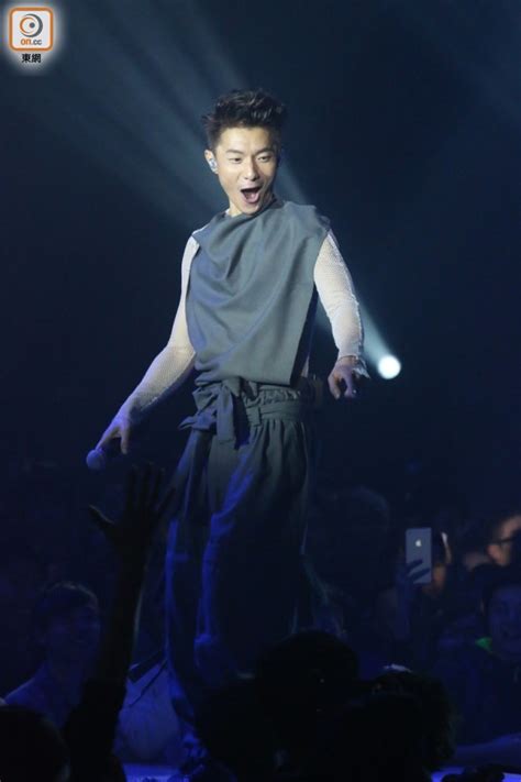 The site owner hides the web page description. 唱到一半忘詞!周國賢焗何韻詩臨場獻聲｜即時新聞｜東網巨星｜on.cc東網