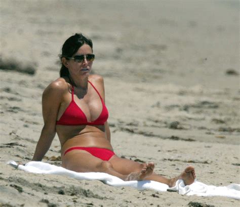 Naked Courteney Cox Added By Bot