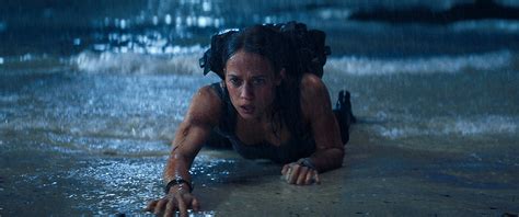 New Tomb Raider Images Find Alicia Vikander In Action Collider